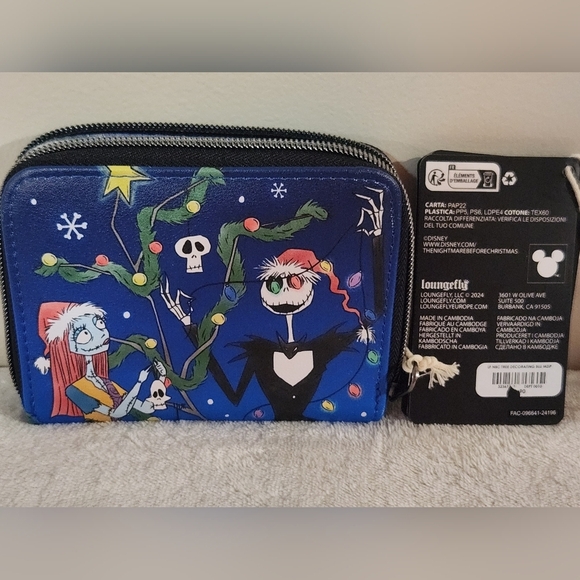 Loungefly Disney The Nightmare Before Christmas Zero Zip Around Wallet NWT - Picture 2 of 6
